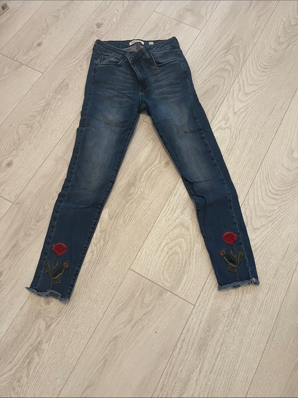 Women’s Dark Blue Embroidered Ankle Skinny Jeans